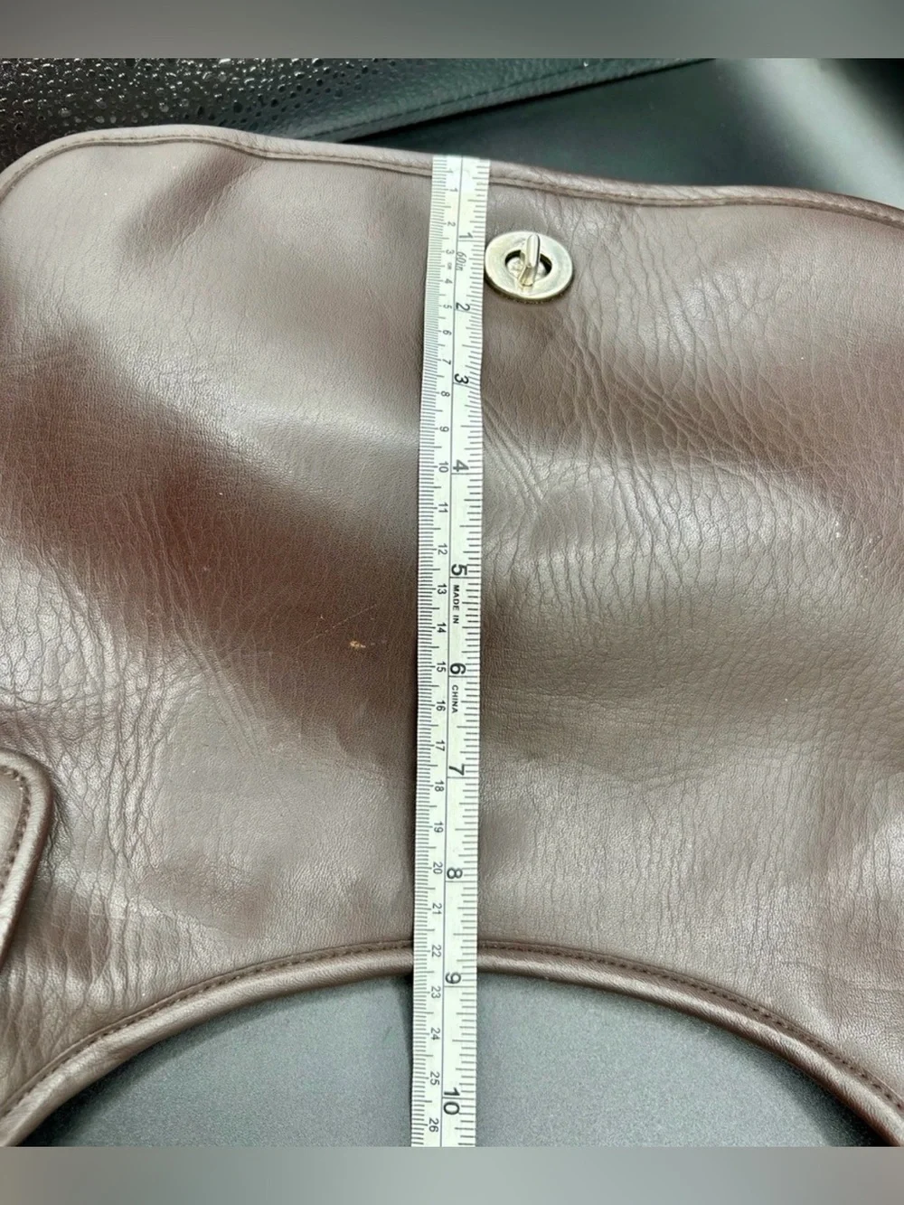VINTAGE BROWN LEATHER Shoulder & Crossbody Bag.